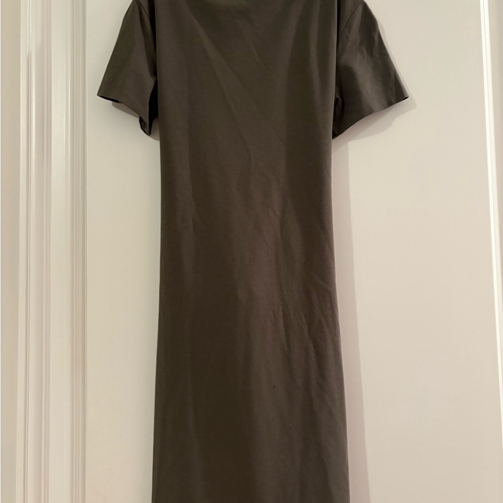 Theory Green Sheath Dress Short Sleeve Crew Neck